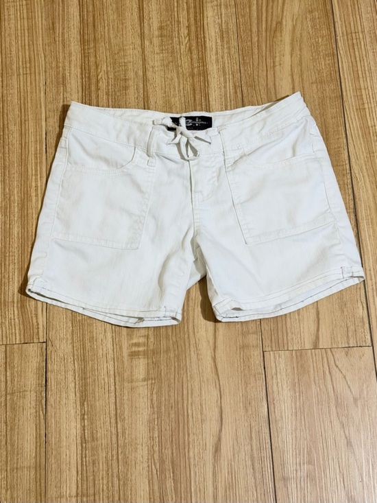 lei Pants - White Women's Drawstring Utility Shorts